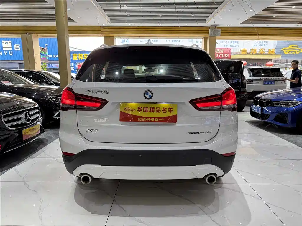 BMW X1 2022 sDrive25Li Leading фото 5