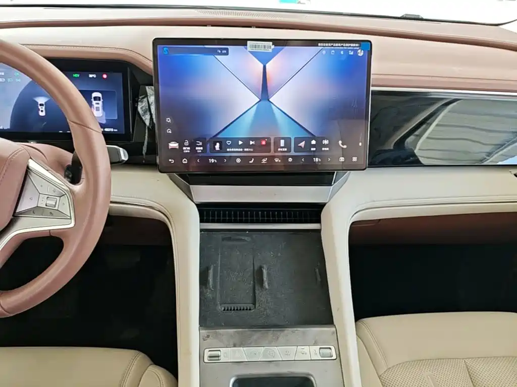BYD Xia 2025 2025 DM-i 1.5T 180km Surpass Edition