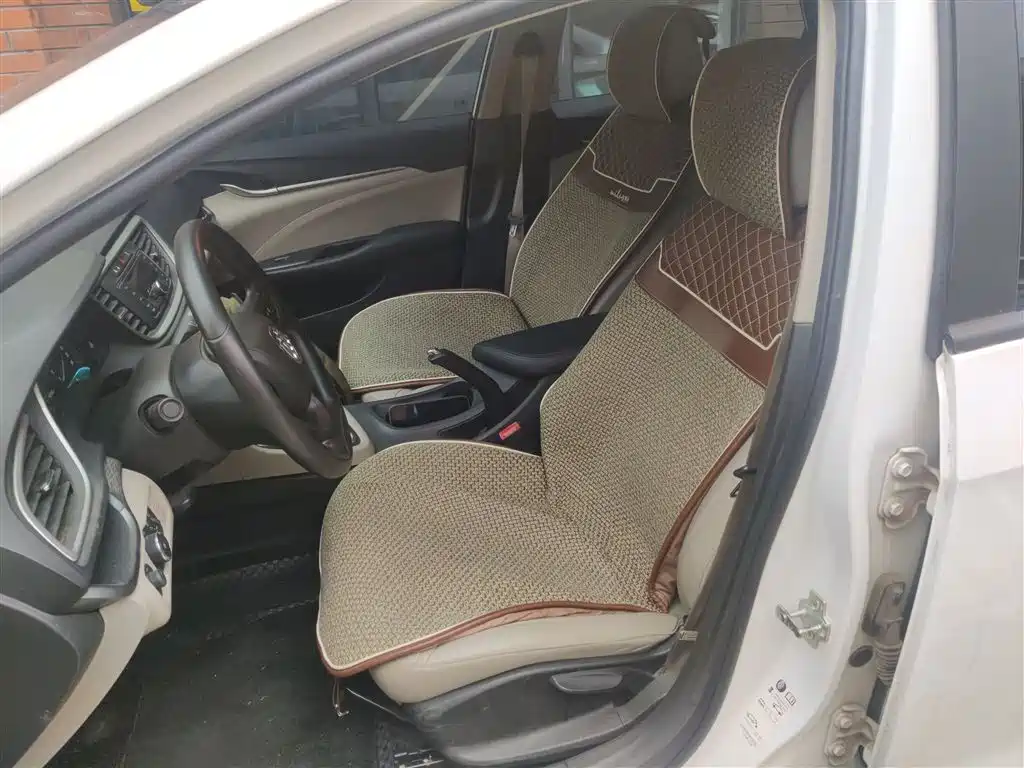 Buick Excelle 2017 15N Automatic Elite фото 15