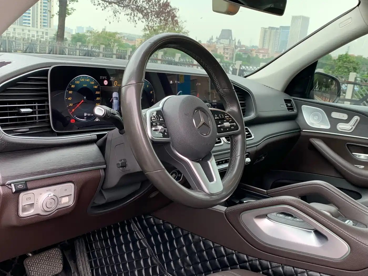 Mercedes-Benz GLE 2020 Facelift GLE 450 4MATIC Luxury фото 18