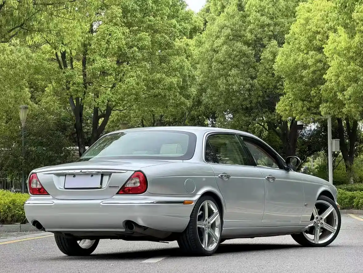 Jaguar XJ 2007 Model XJ6L 3.0 Royal Long Wheelbase фото 3