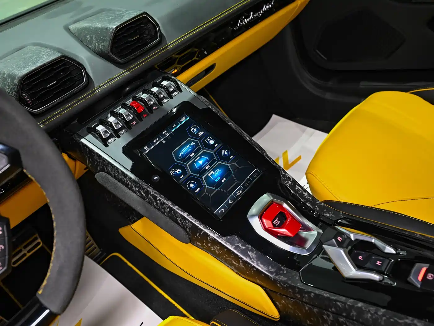 LAMBORGHINI HURACÁN