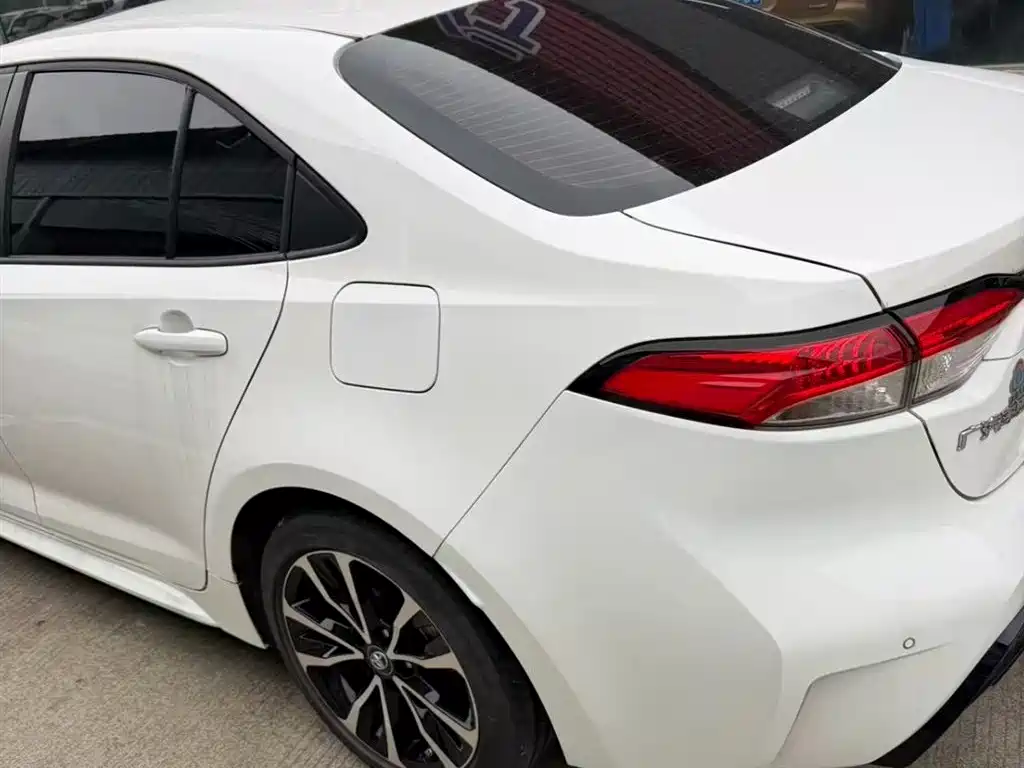 Toyota Levin 2022 185T CVT Sport Edition фото 5