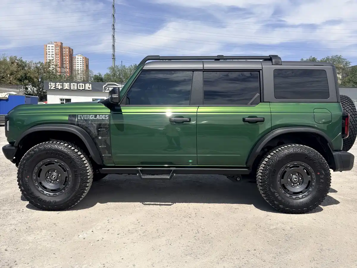 Ford Bronco 2025 2024 2.3T Everglades