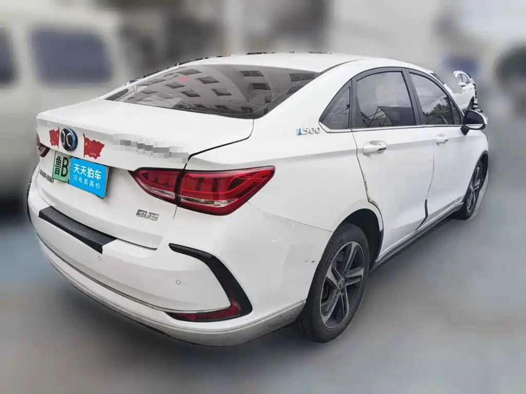 BAIC Beijing EU5 2018 2018 R500 Smart Wind Edition