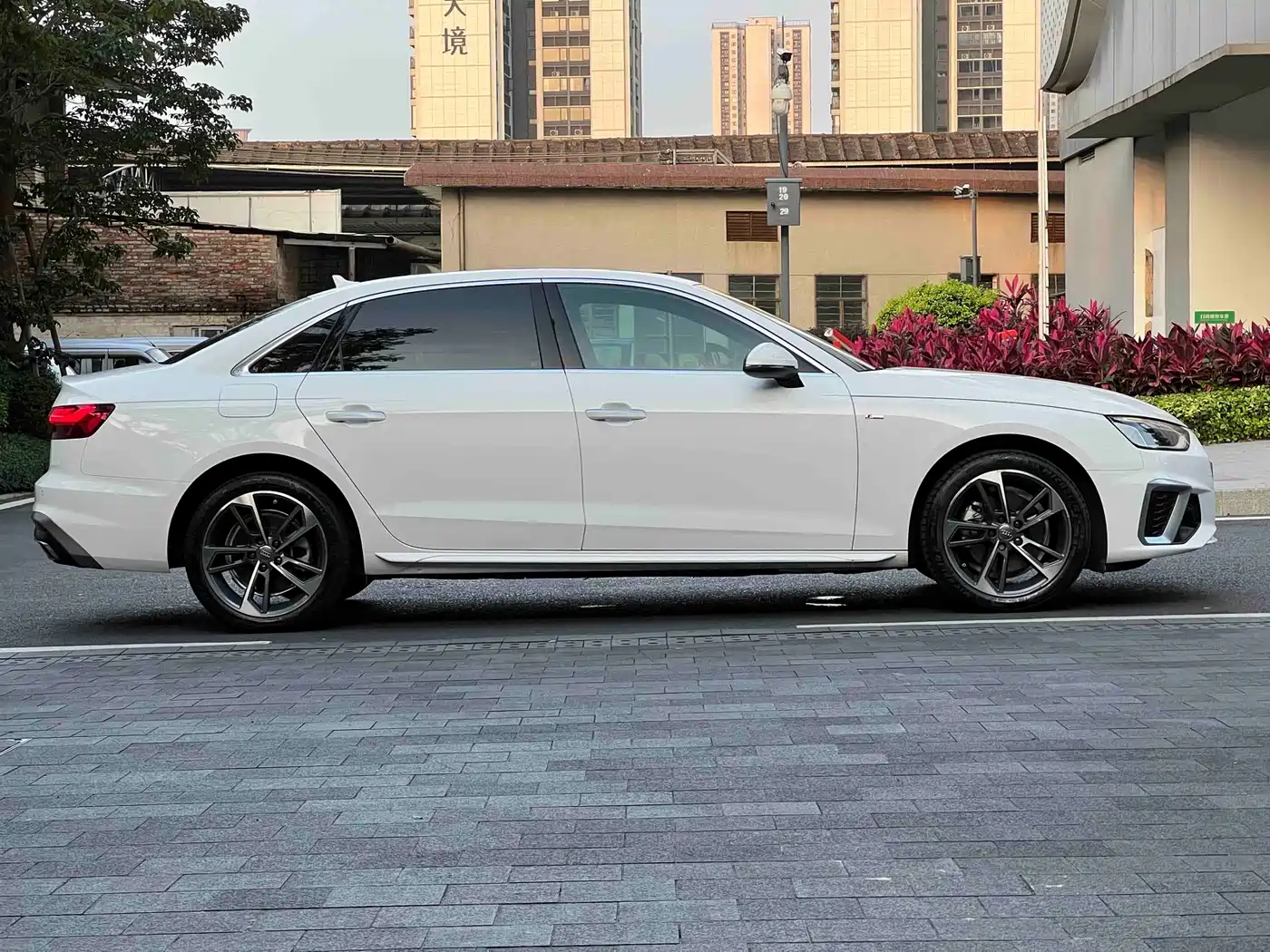 Audi A4L 2020 40 TFSI Fashion Elegance фото 9