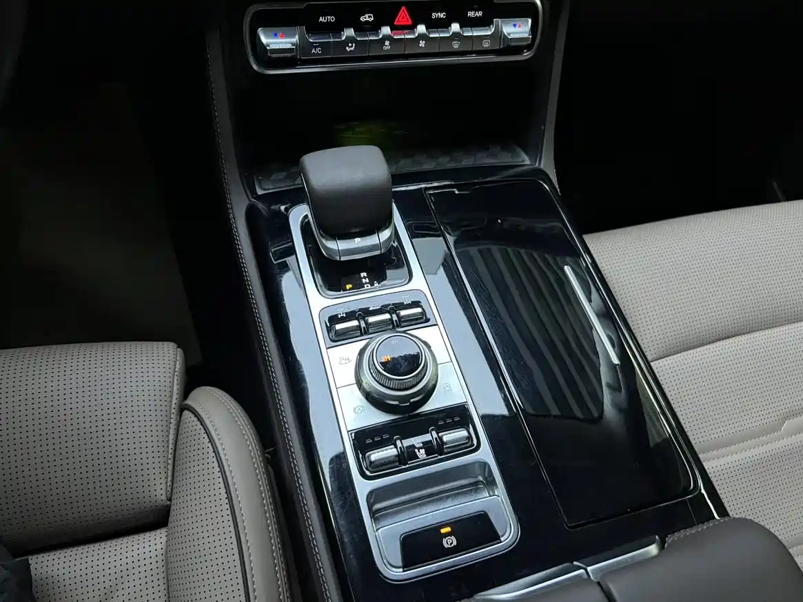 BAIC ORV Beijing Off-Road BJ60 2022 Model 2.0T 11th Edition 5-Seater фото 5