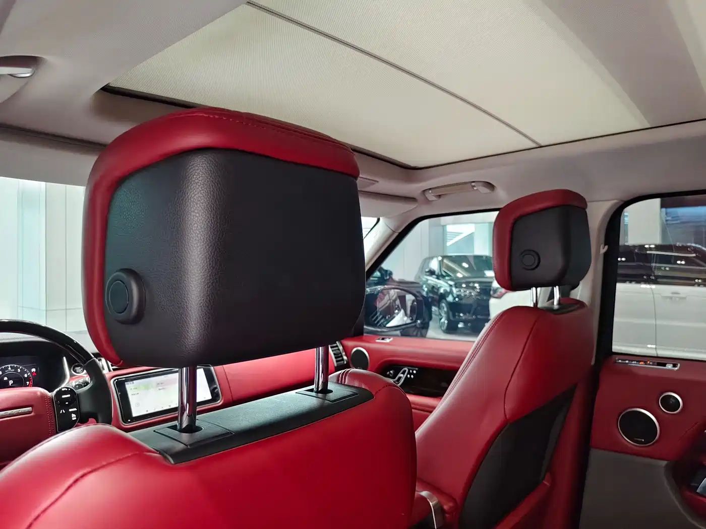 Land Rover Range Rover 2020 3.0 L6 Shengshi Edition фото 15