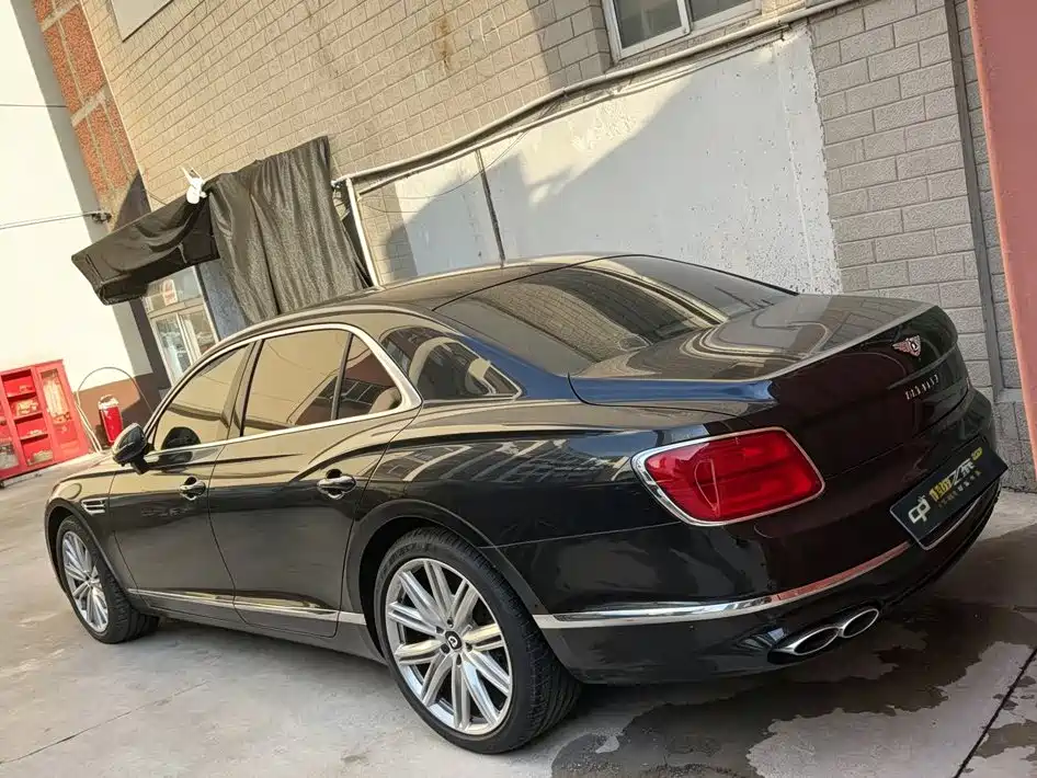 Bentley Flying Spur 2023 2022 4.0T V8 Standard