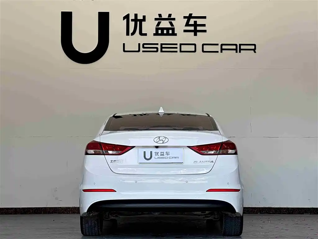 Hyundai Elantra 2019 1.5L CVT Smart Elite фото 8