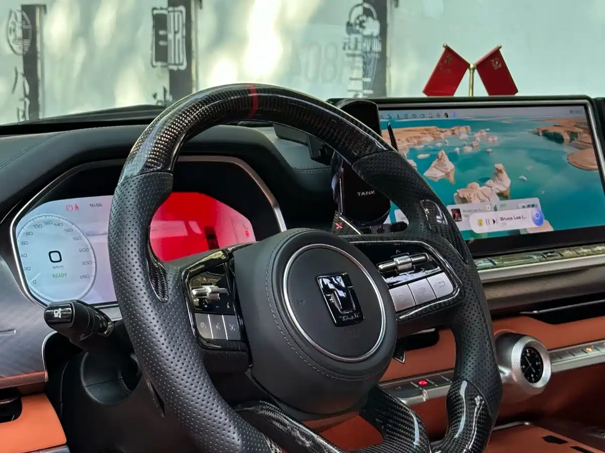 TANK TANK 700 NEW ENERGY