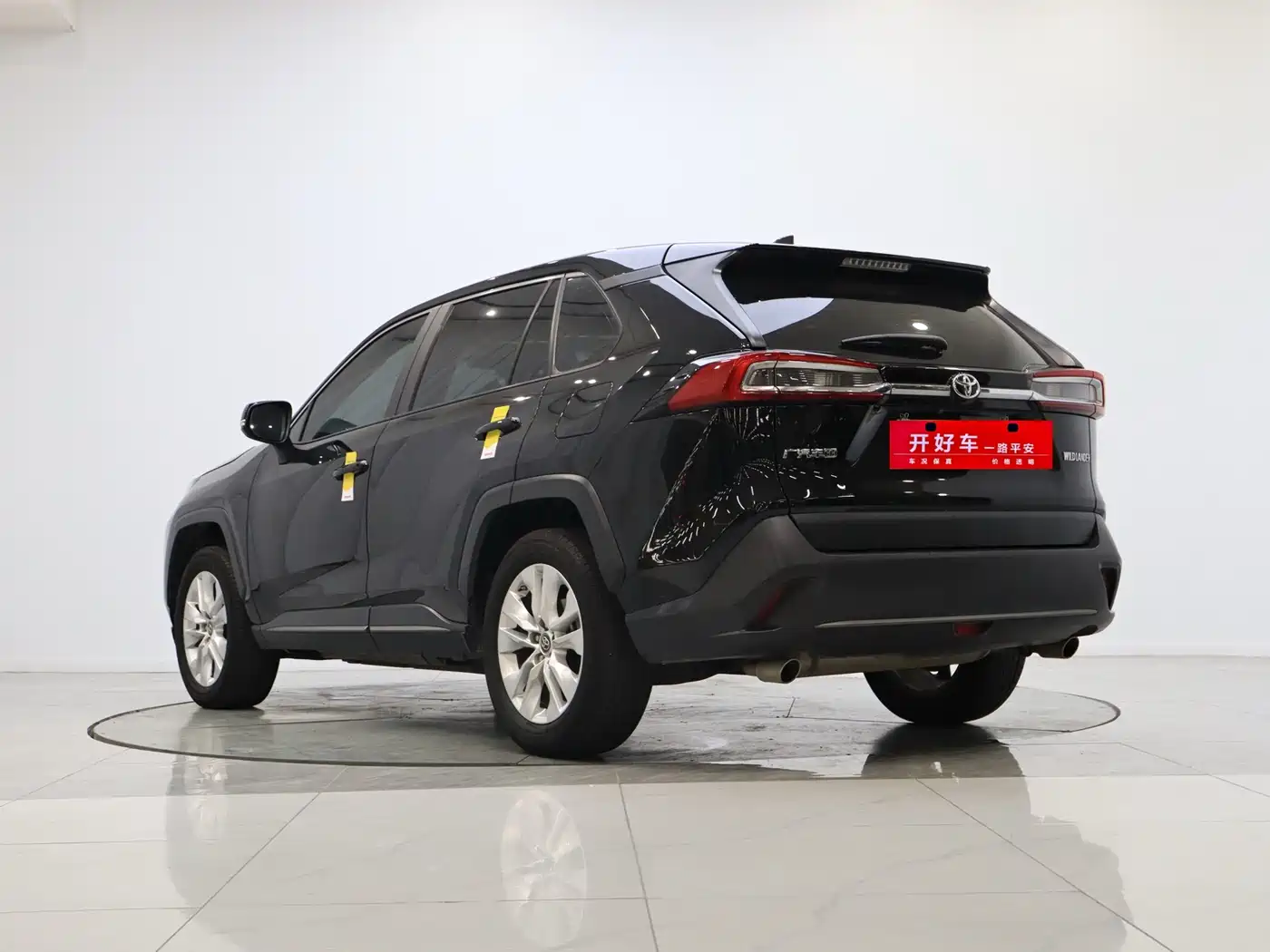Toyota Wildlander 2022 2.0L CVT FWD Leading Edition фото 3