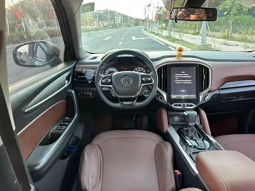Фото 18 - Zhonghua V6