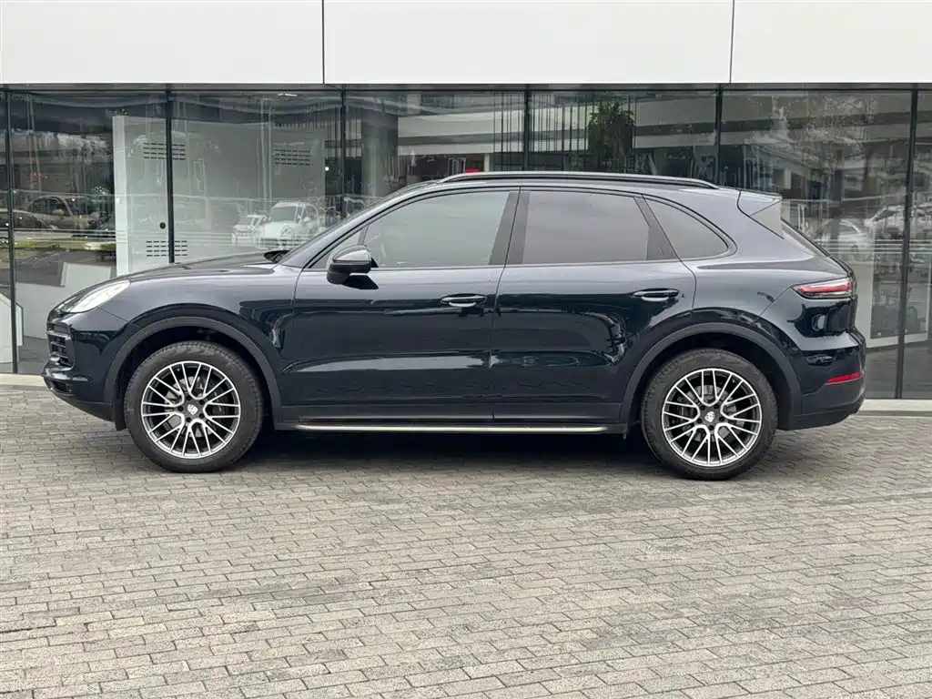 Porsche Cayenne 2019 Cayenne 3.0T фото 2
