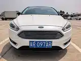 Фото 2 - Ford Focus