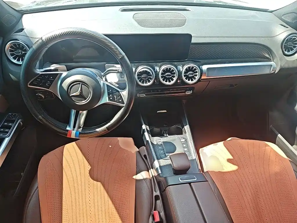 Mercedes-Benz GLB 2024 GLB 220 Fashion фото 10