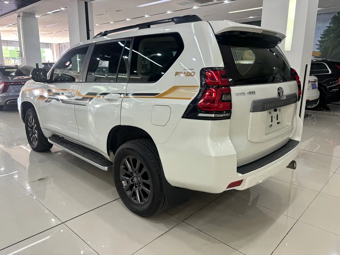 Toyota Prado 2018 3.5L Auto SX фото 13