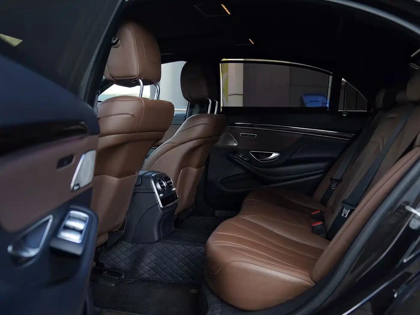 Mercedes-Benz S-Class 2016 S 320 L Luxury фото 11