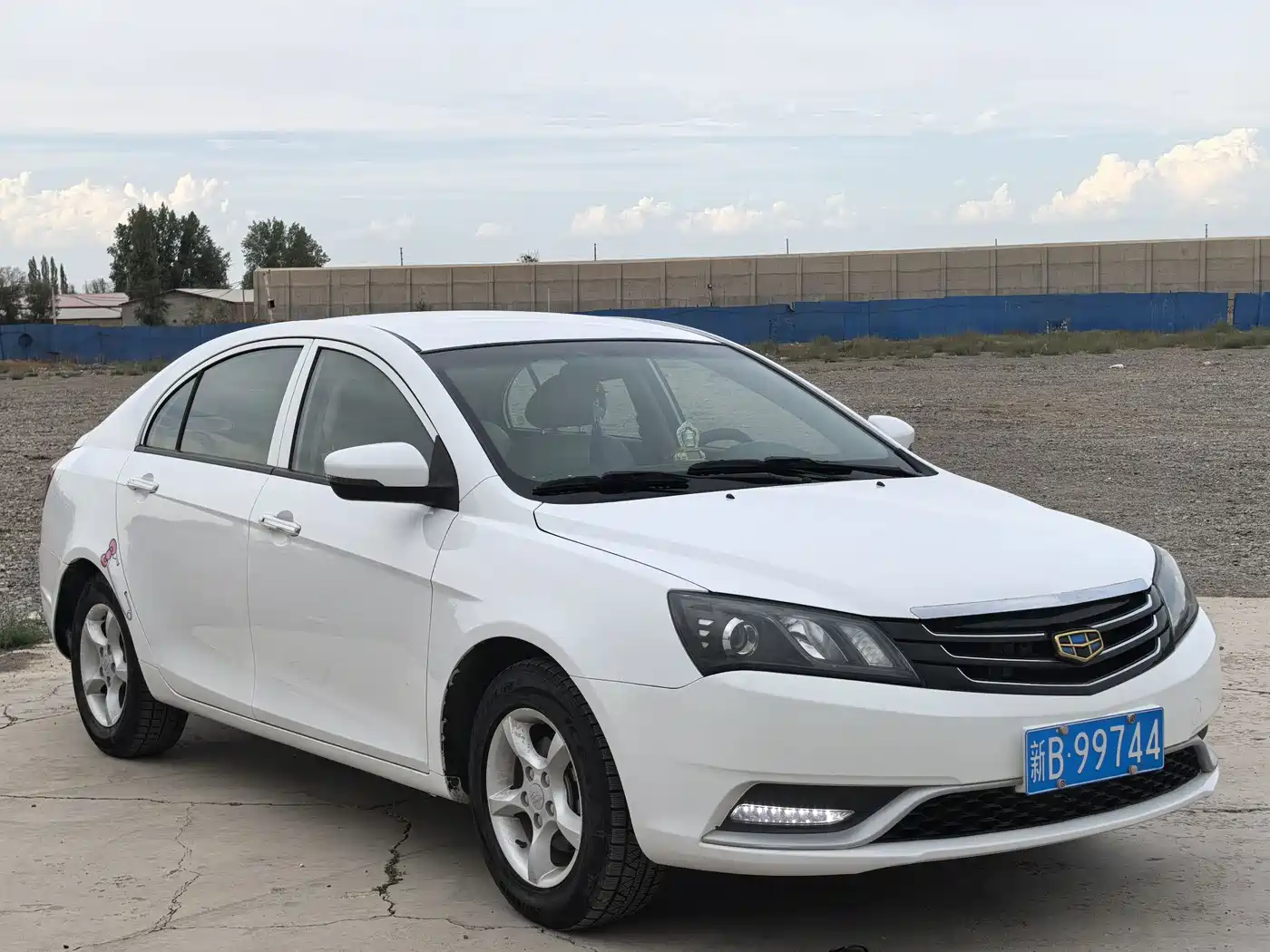 Geely Emgrand 2015 2014 Sedan 1.5L Manual Fashion