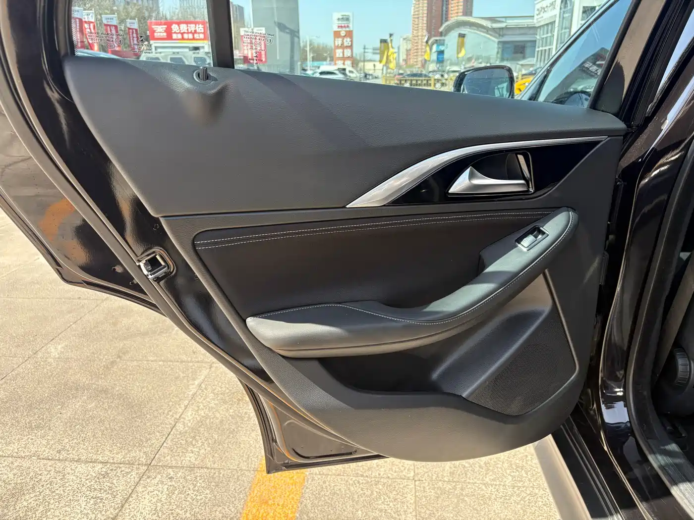 Infiniti QX30 2017 2017 1.6T 2WD Fashion Edition