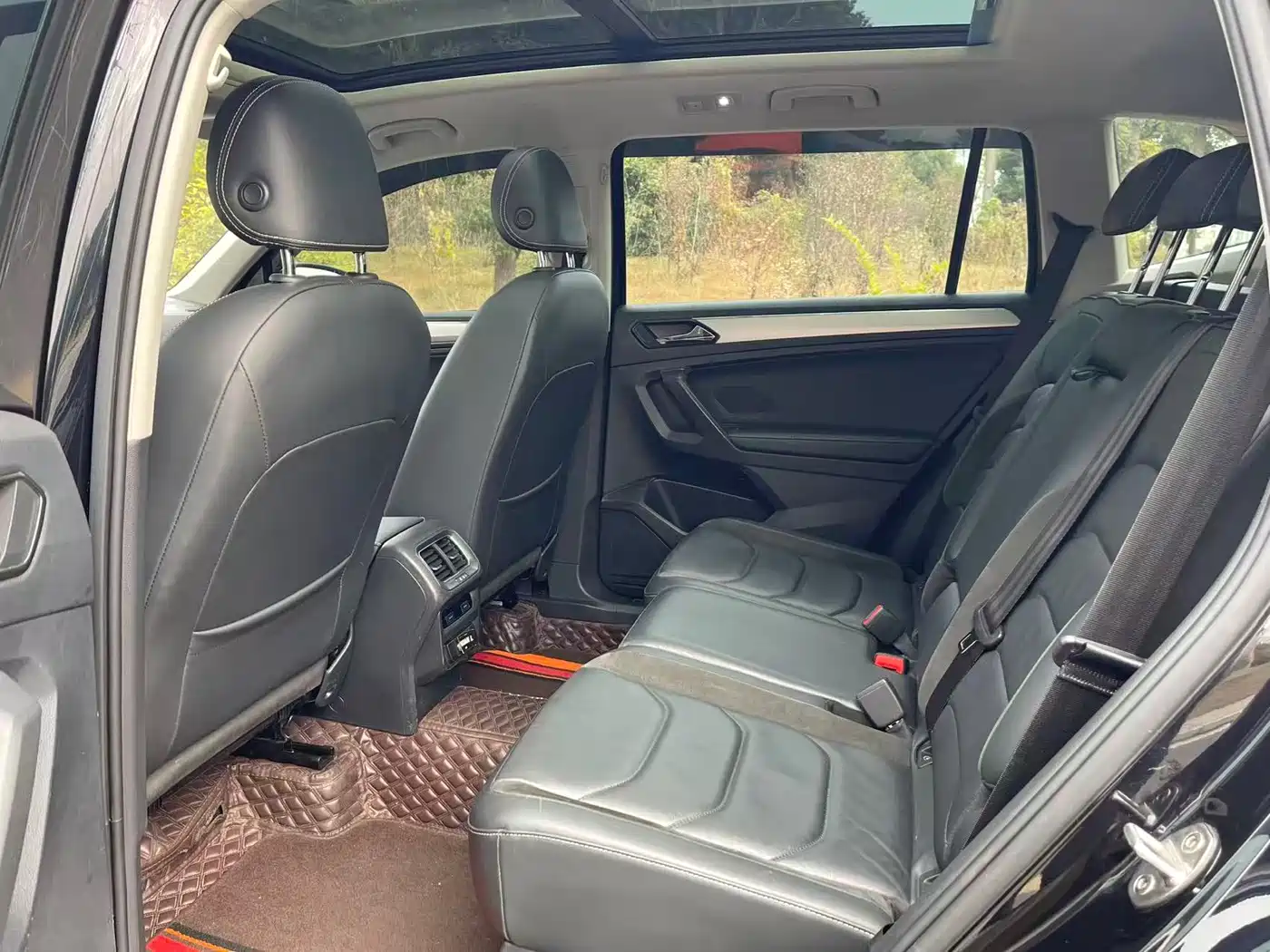 Volkswagen Tiguan L 2019 330TSI Automatic 2WD Panorama Comfort Edition China VI фото 10