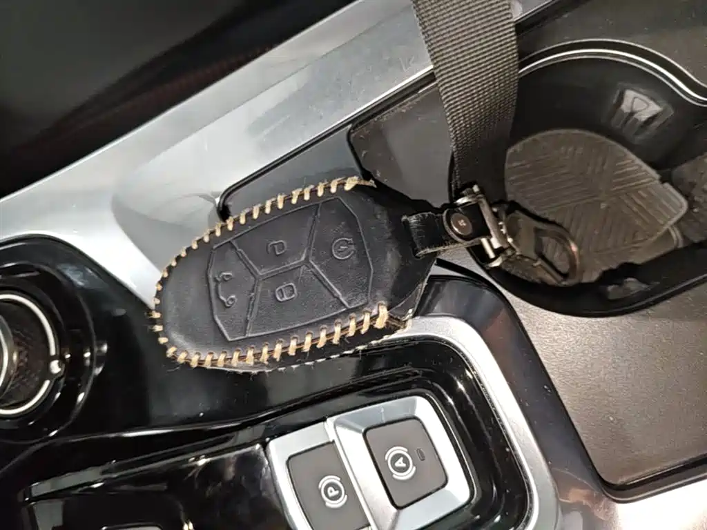 Lynk & Co 01 2017 2.0T AWD Pro фото 9