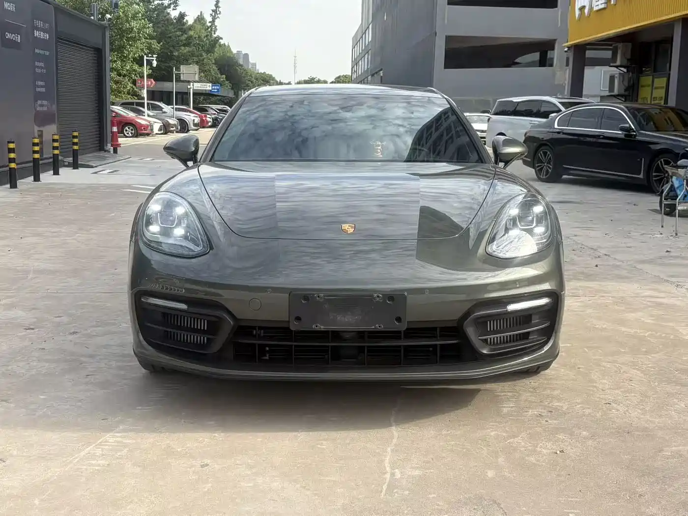 Porsche Panamera 2022 Panamera Executive Long Wheelbase Platinum Edition 2.9T