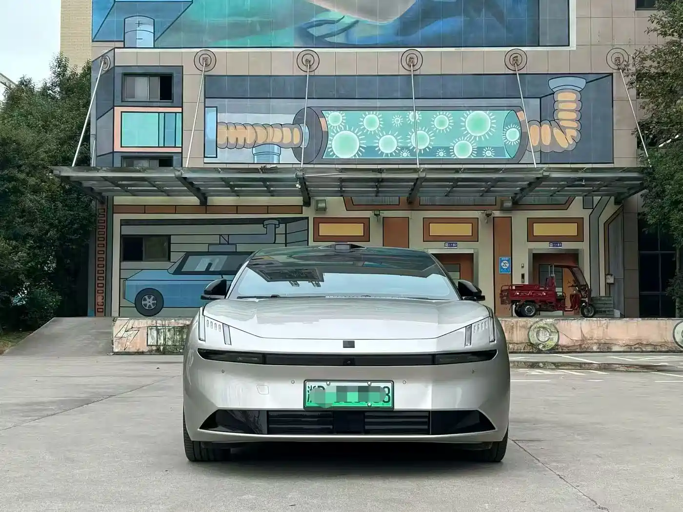 2024 Lynk & Co Z10