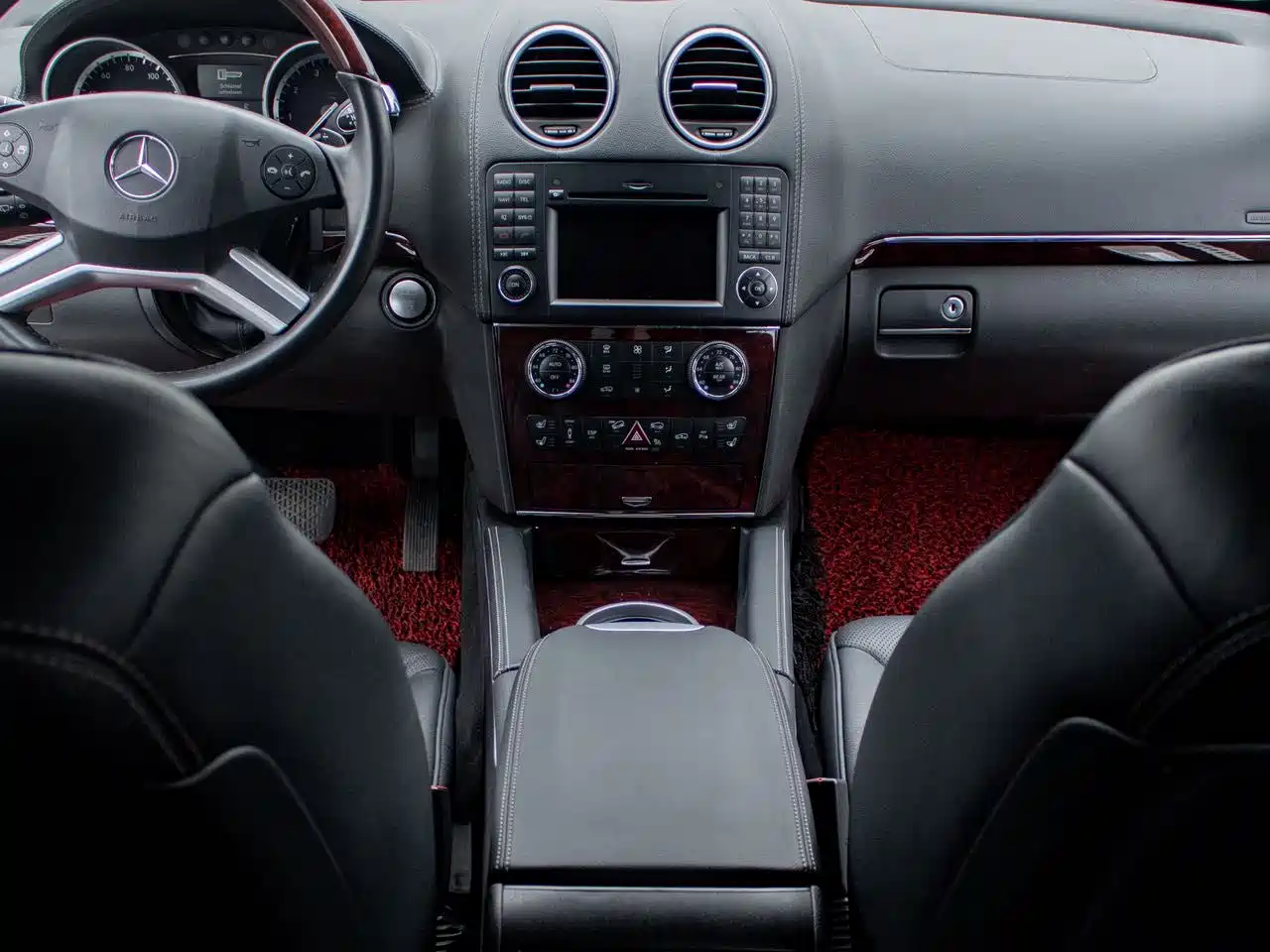 Mercedes-Benz GL-Class фото 15