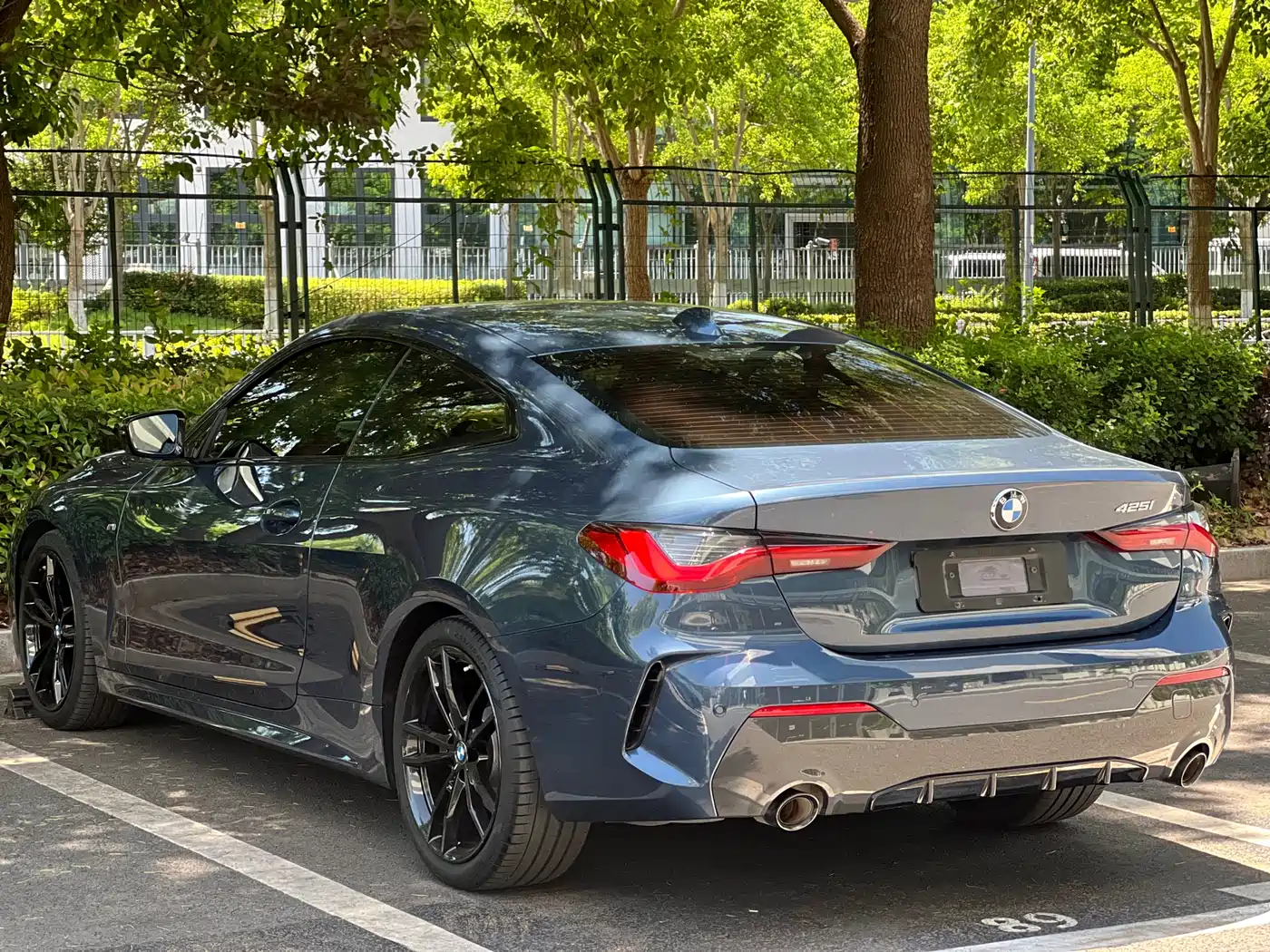 BMW 4 Series 2021 425i M Sport Black Night Edition фото 4
