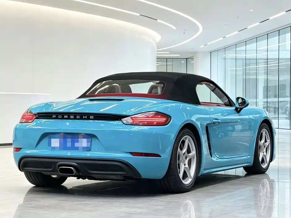 Фото 4 - Porsche 718