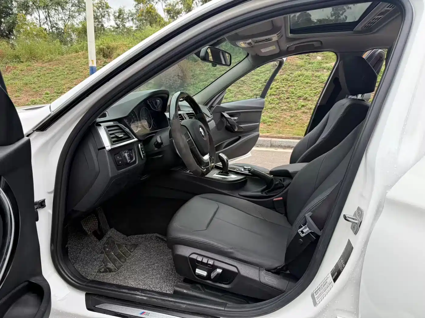 BMW 3 Series 2017 320Li M Sport фото 8