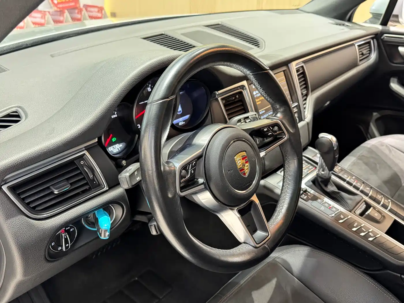Porsche Macan 2014 Macan 2.0T фото 15