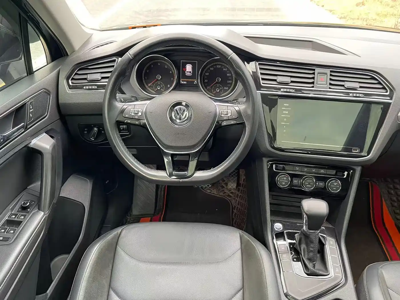 Volkswagen Tiguan L 2019 330TSI Automatic 2WD Panorama Comfort Edition China VI фото 12