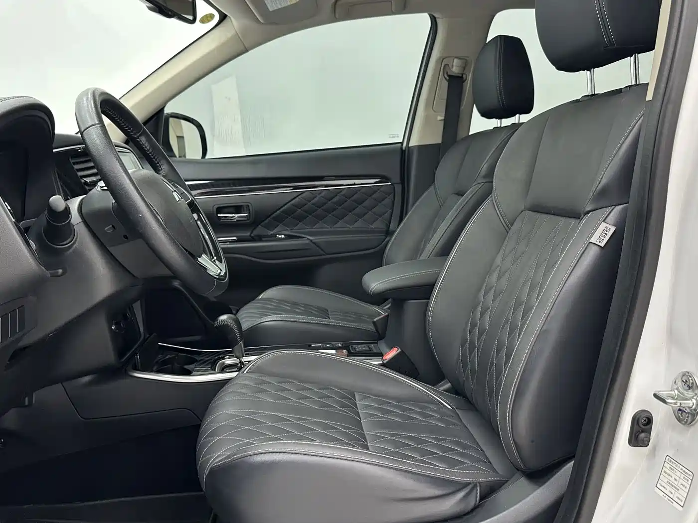 Mitsubishi Outlander 2022 2021 2.0L 2WD Yaodong Edition 5-seater