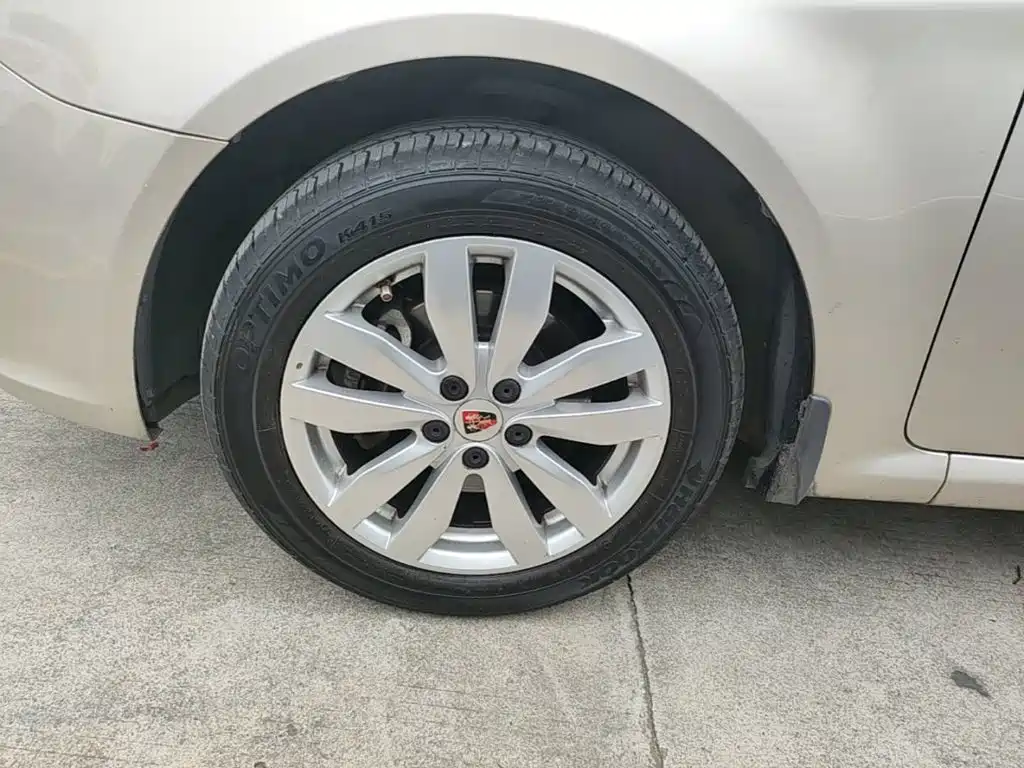 Roewe 350 2017 2015 Model 1.5L Automatic Luxury Sunroof Edition