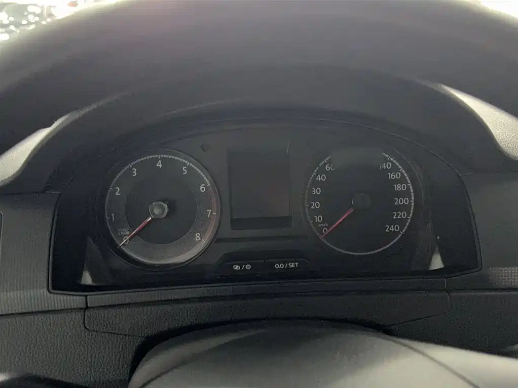 VOLKSWAGEN SANTANA