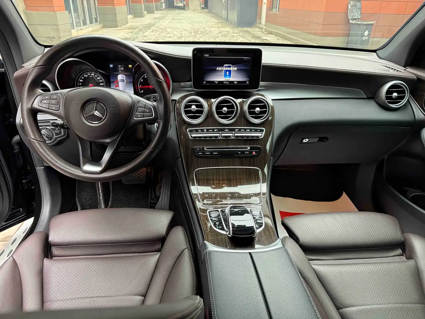 Mercedes-Benz GLC 2018 GLC 260 4MATIC Dynamic фото 9