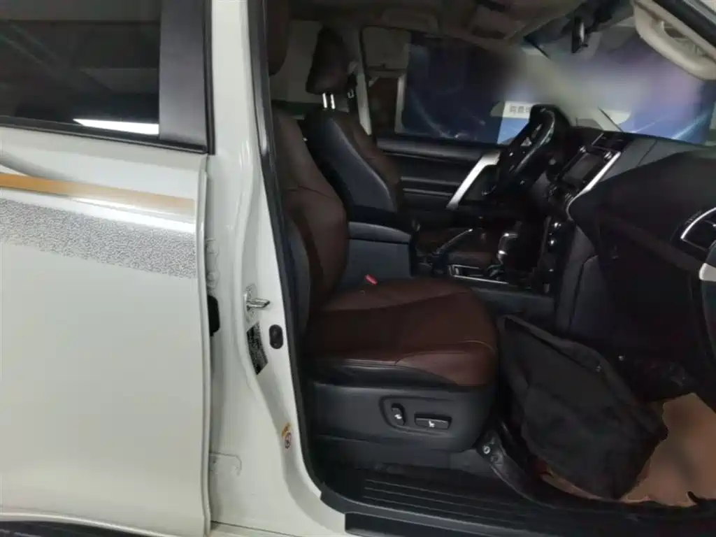 Toyota Prado 2018 3.5L Auto TX-L фото 25
