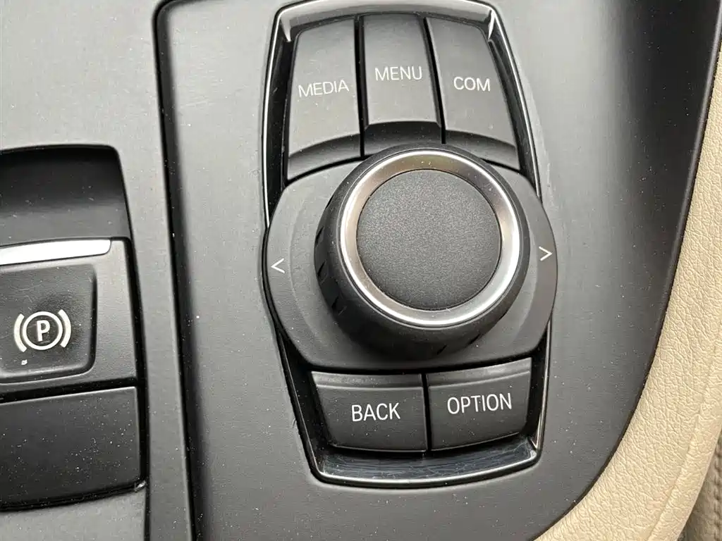 BMW X1 2019 sDrive18Li Fashion Model фото 13