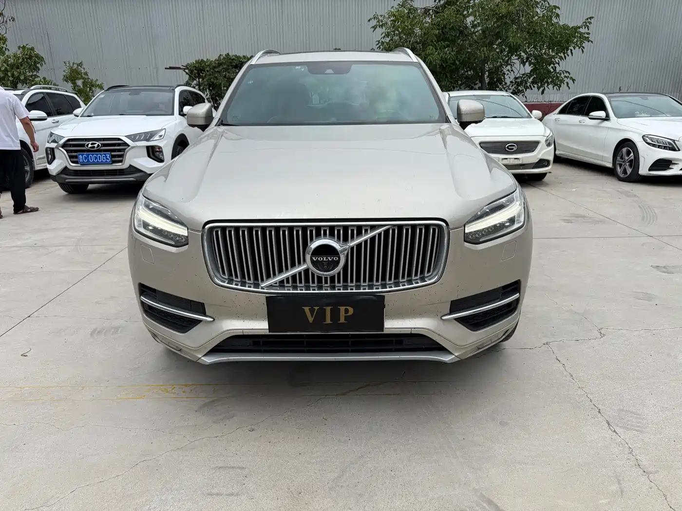 Фото 3 - Volvo XC90