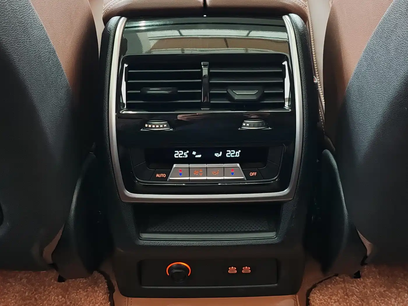 BMW X7 2024 xDrive40i Leading Luxury Package фото 15