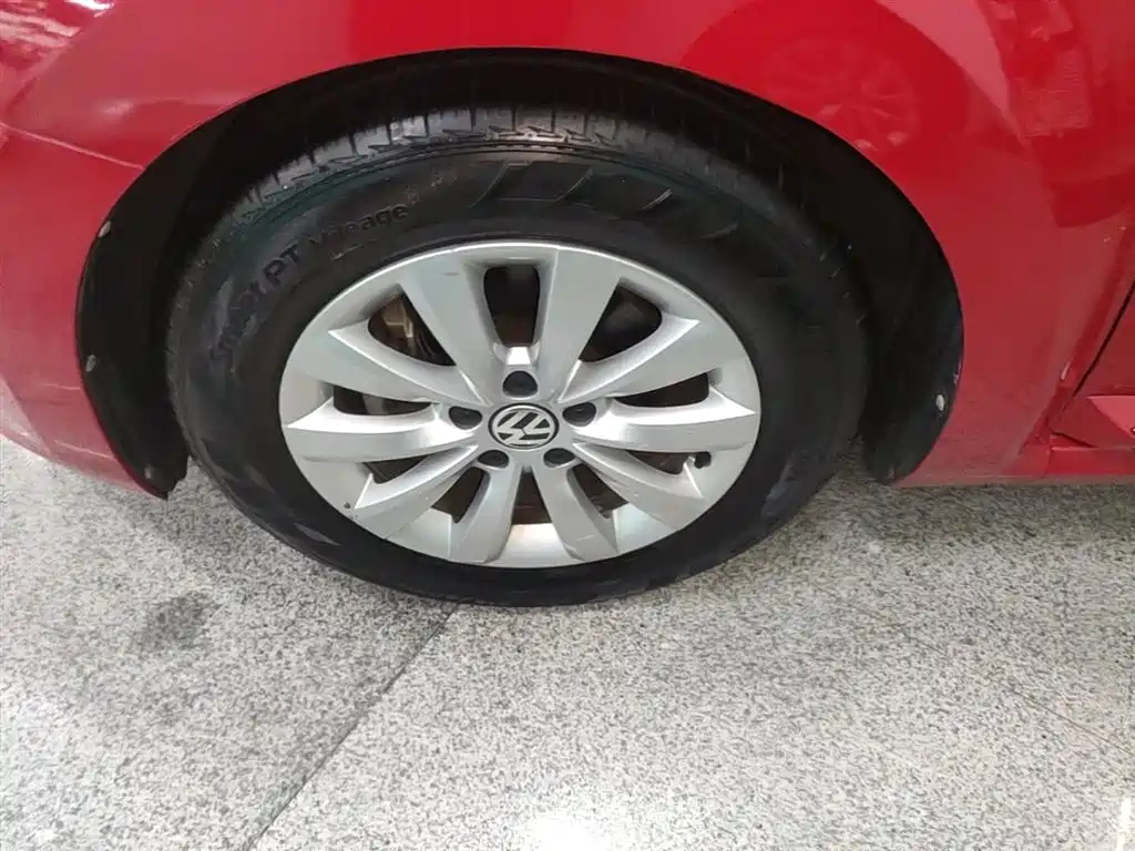 Volkswagen Beetle 2015 180TSI фото 23