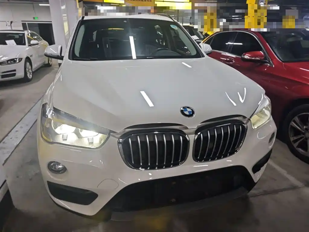BMW X1 2019 sDrive18Li Fashion Model фото 3