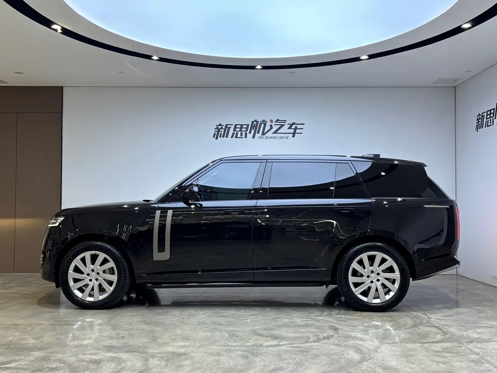Фото 2 - Land Rover Range Rover