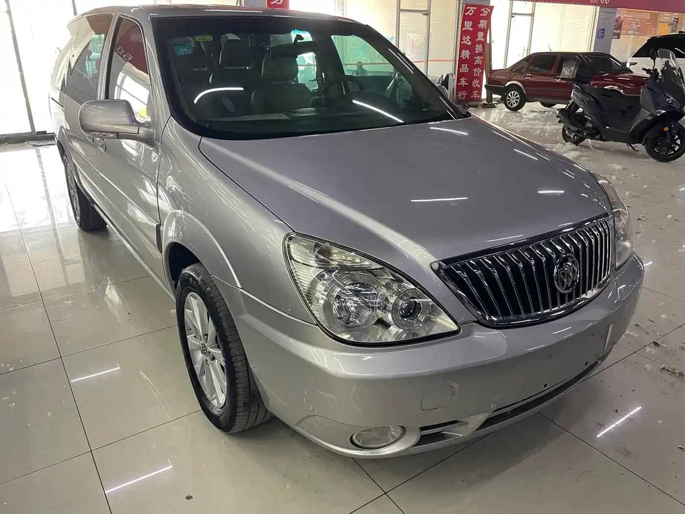 Buick GL8 2014 2.4L Classic Edition фото 3