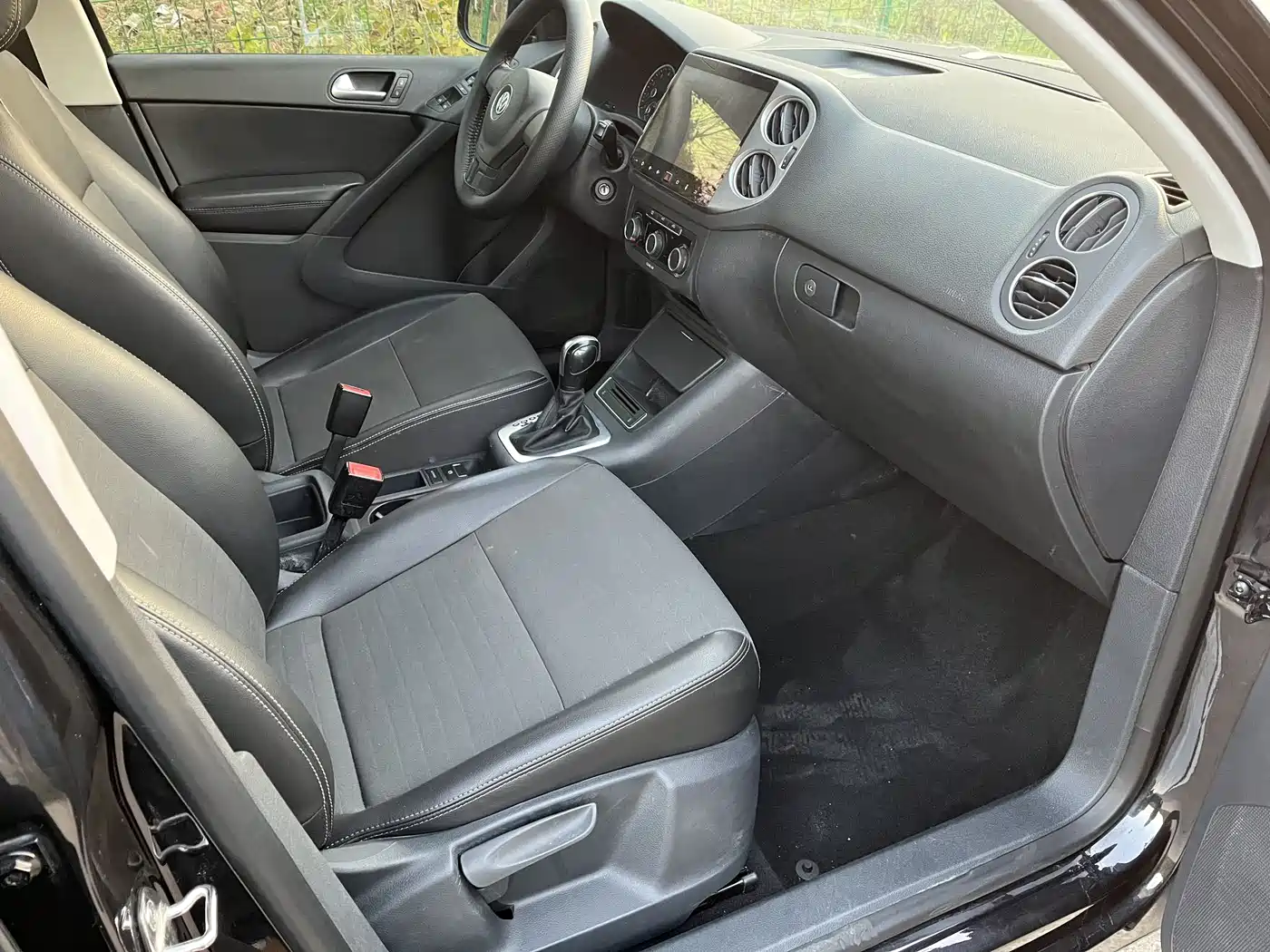 Volkswagen Tiguan 2016 Model 300TSI Automatic 2WD Trend Edition фото 11