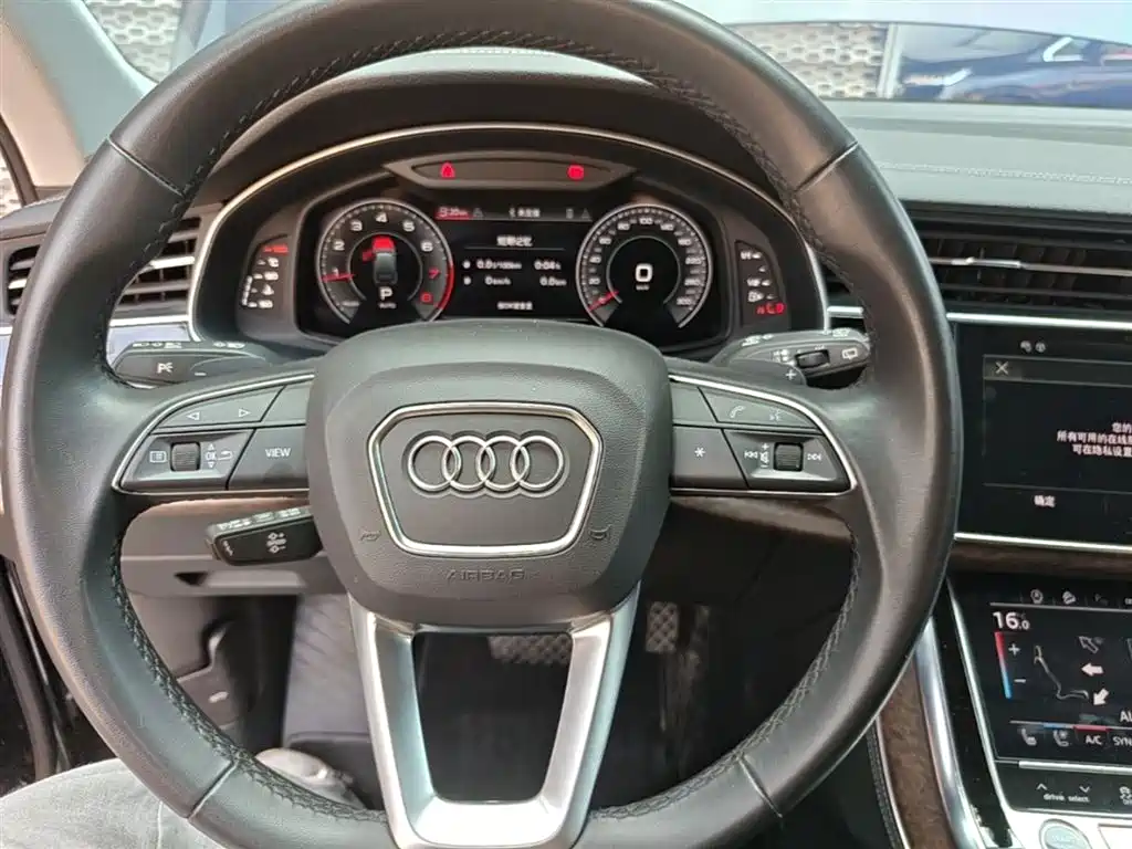 Audi Q7 2023 45 TFSI quattro S line Sport фото 11