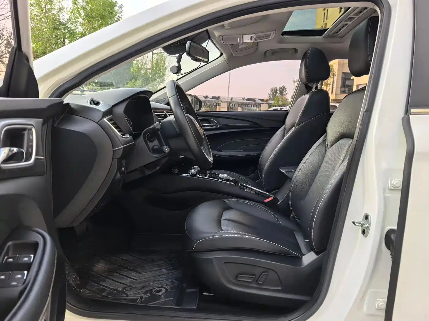 Roewe Ei5 2019 2019 Model Smart Connect Supreme Edition