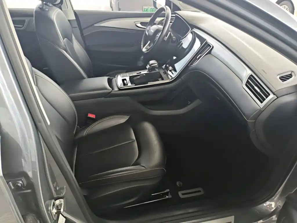 Roewe i6 MAX 2021 2020 Model 300TGI Automatic Cool & Smart Edition
